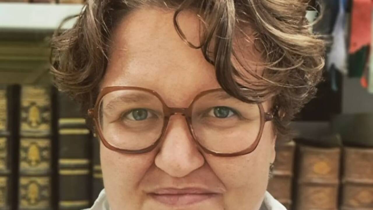 Verena Deisl (27) aus der Stadt Salzburg, studiert Geschichte an der Uni Salzburg und beforscht die Geschichte von Frauen in den Stadtteilen.  