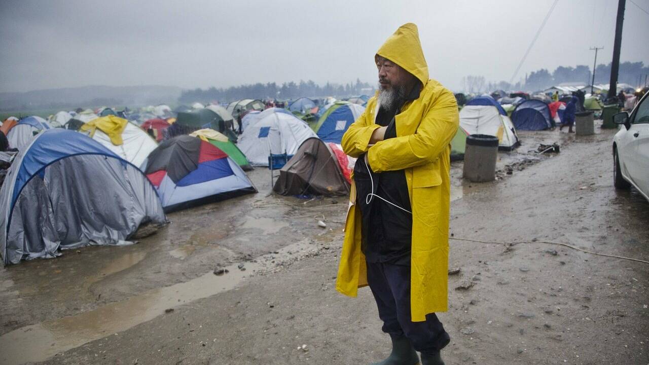 Flüchtlinge: Künstler Ai Weiwei besuchte Lager Idomeni