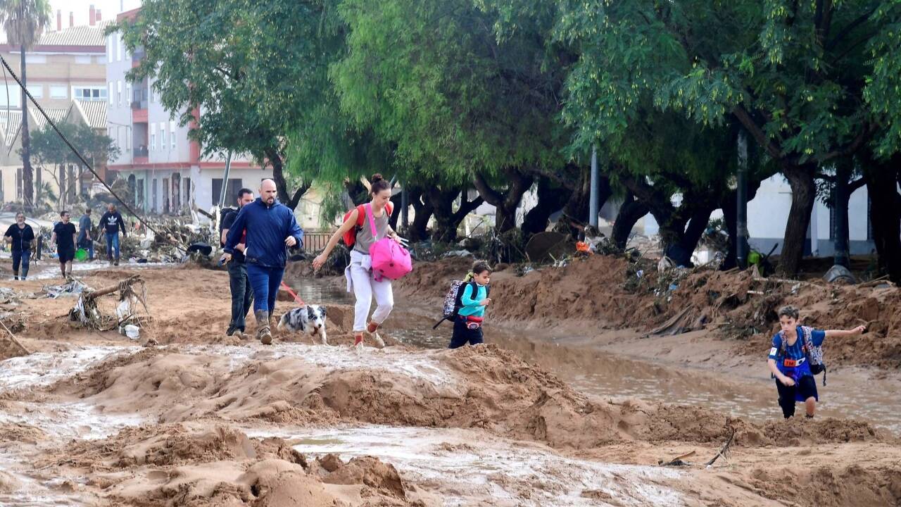 Schwere Überschwemmungen in Valencia 