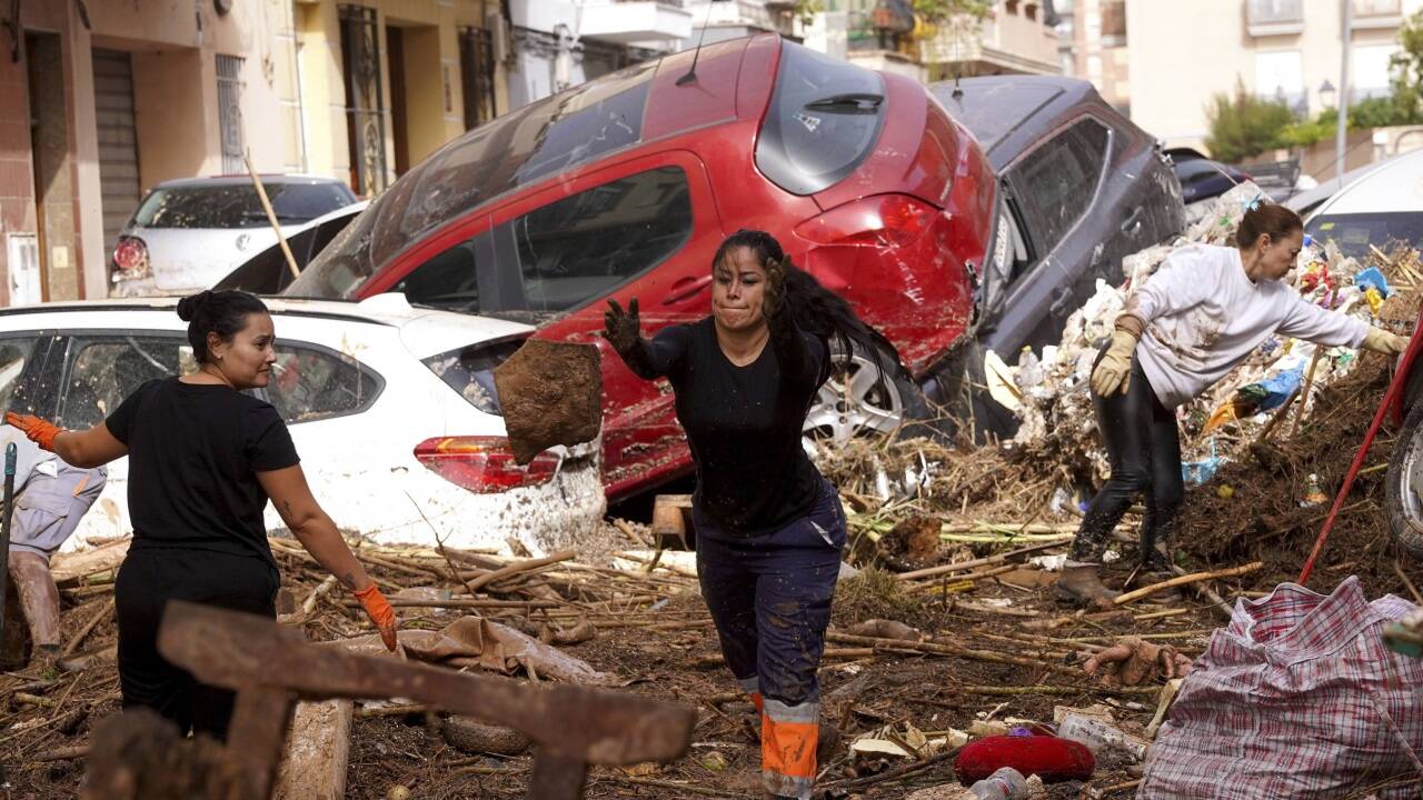Schwere Überschwemmungen in Valencia 