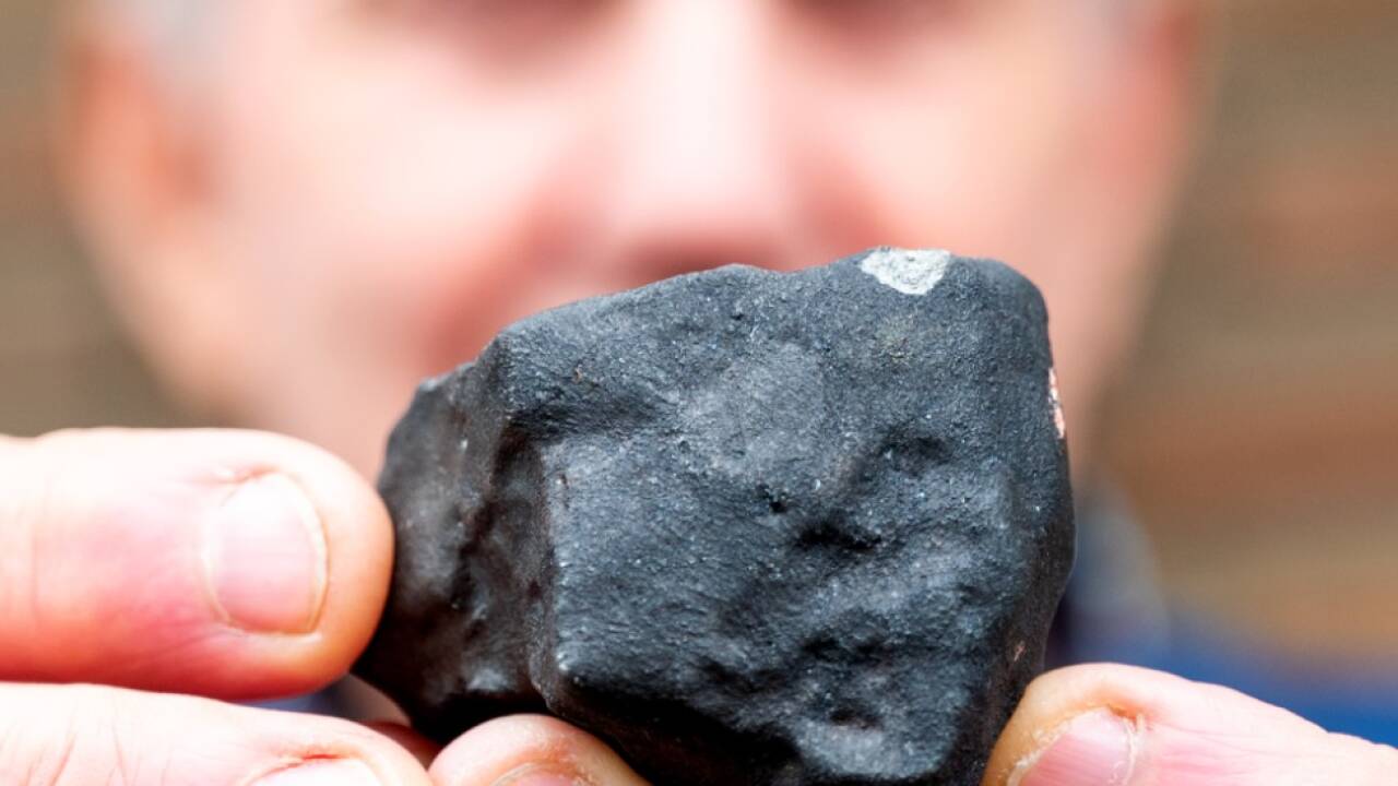 Bevökerung soll bei der Suche nach Meteoriten-Bruchstücken mithelfen Bevökerung soll bei der Suche nach Meteoriten-Bruchstücken mithelfen