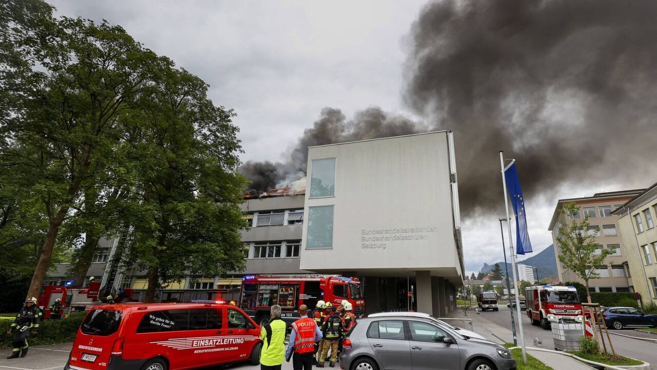 Im Juli 2022 hatte ein Brand auf dem Dach der HAK 1 in Salzburg einen Millionenschaden verursacht.  