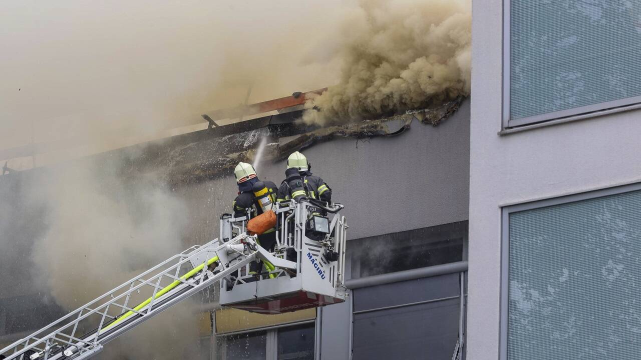 Im Juli 2022 hatte ein Brand auf dem Dach der HAK 1 in Salzburg einen Millionenschaden verursacht.  