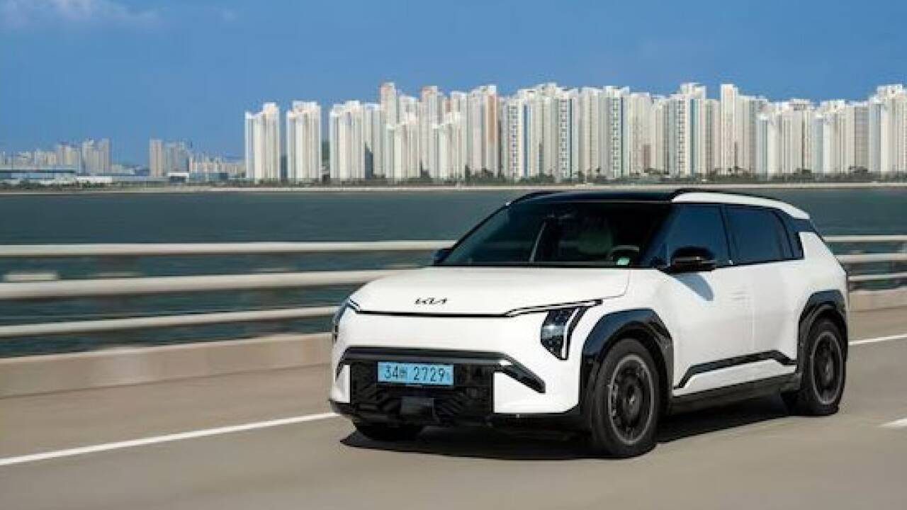 Ein Hingucker in der Kompaktklasse: der Kia EV3.  