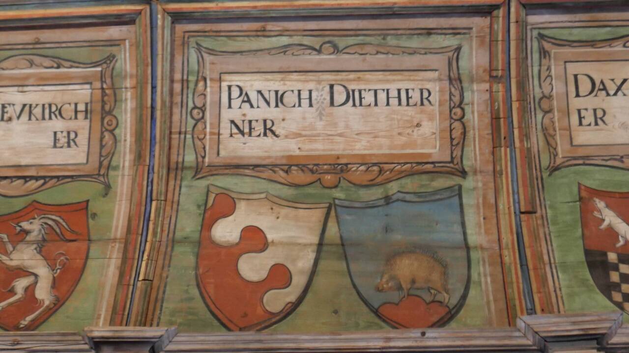 Recht eigenwillig – und auch witzig – schaut der Goldegger Igel aus.   Recht eigenwillig – und auch witzig – schaut der Goldegger Igel aus.