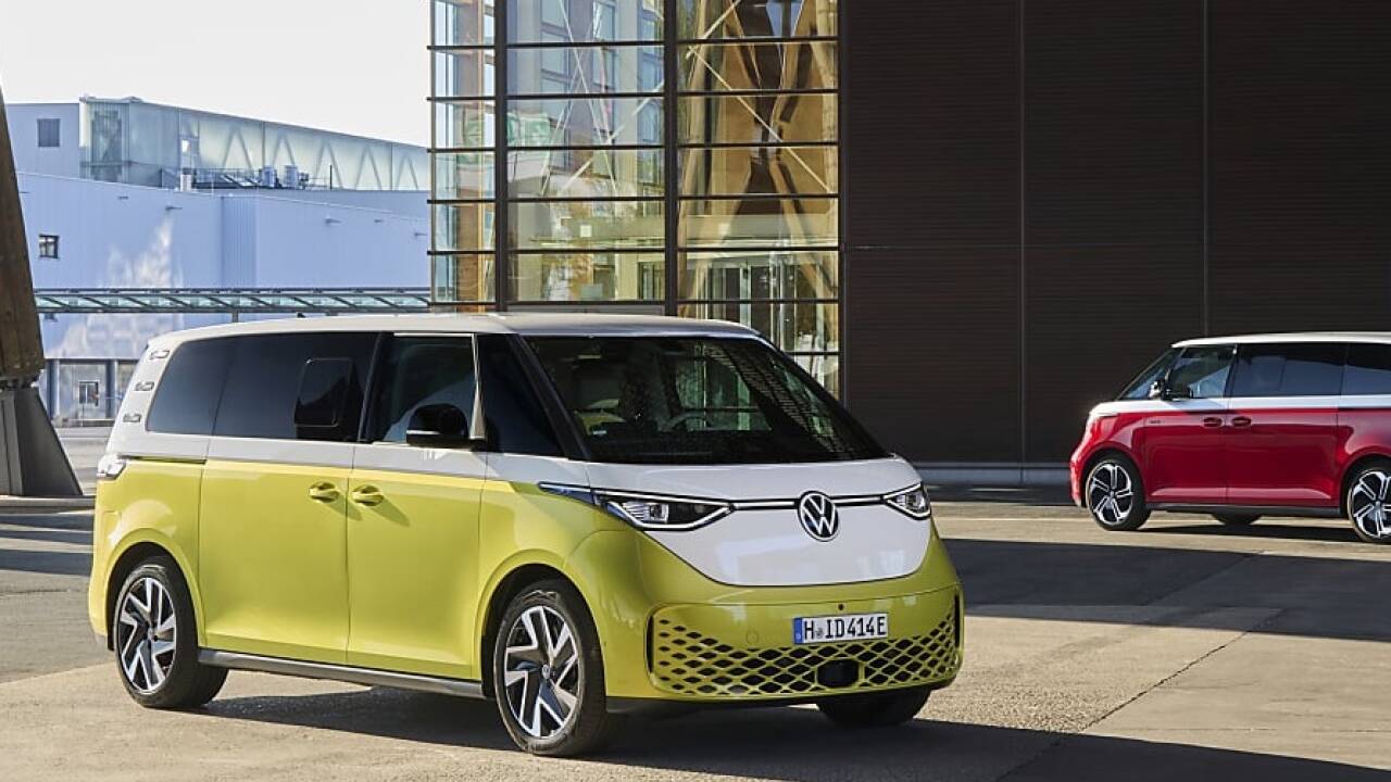Platz für bis zu sieben Personen oder einen enormen Stauraum – das bietet der vorsteuerabzugsfähige, lange VW ID. Buzz.  