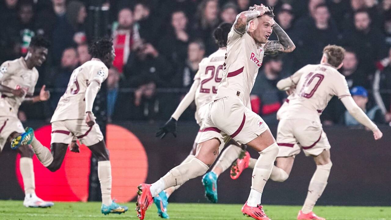 In Salzburg ist nach dem Sieg in Rotterdam die Freude am Fußball zurück. 