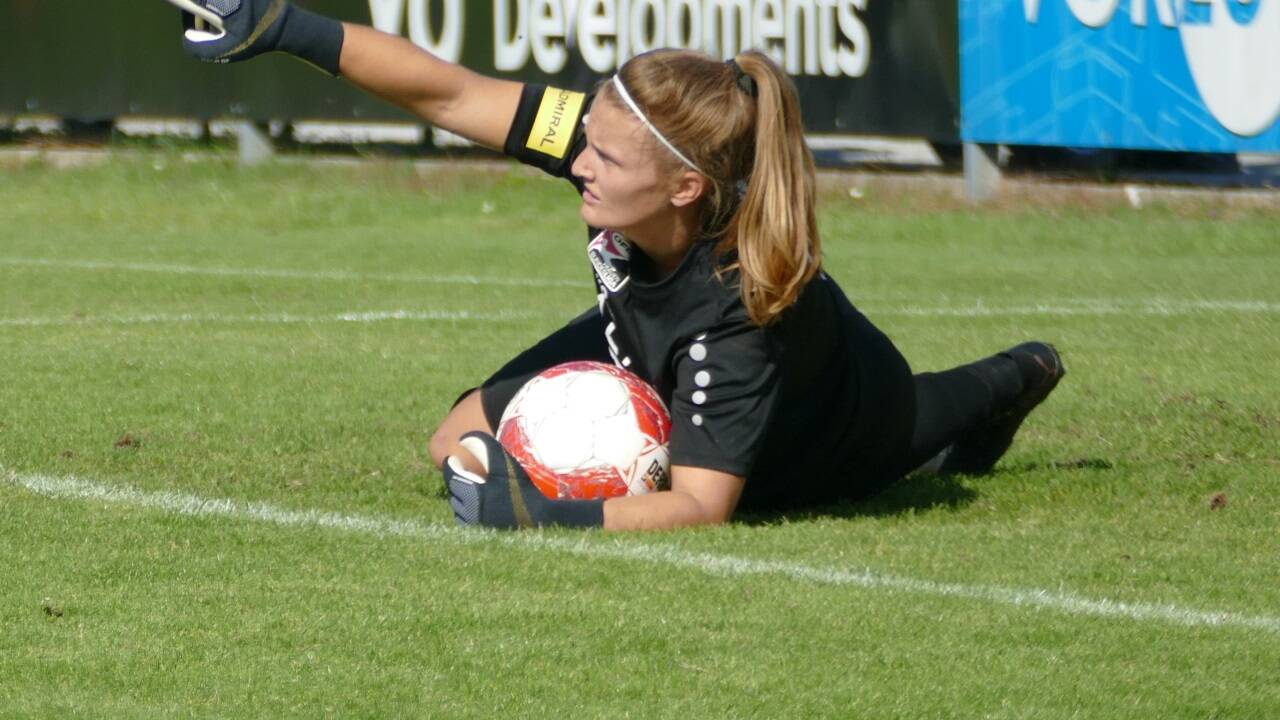 Torhüterin Michaela Fischer ist Bergheims sicherer Rückhalt.   Torhüterin Michaela Fischer ist Bergheims sicherer Rückhalt.