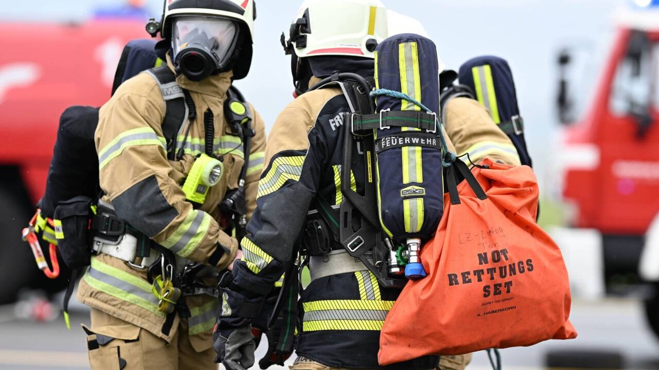 Berufsfeuerwehrleute arbeiten im Schichtdienst mit entsprechend viel Freizeit dazwischen (Symbolbild). 