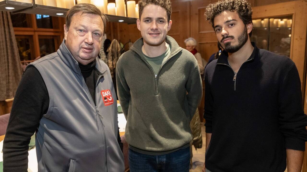 Lange Gesichter bei der Initiative Dafür: Gunter Mackinger und Leonhard Hartinger.  