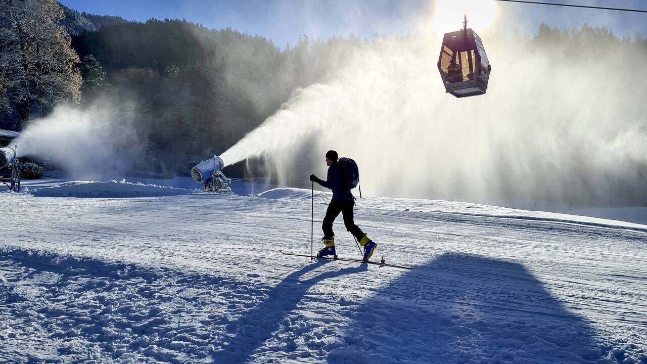 Skitourengeher werden im kommenden Winter im freien Gelände deutlich weniger Schnee vorfinden als im vorigen. 
