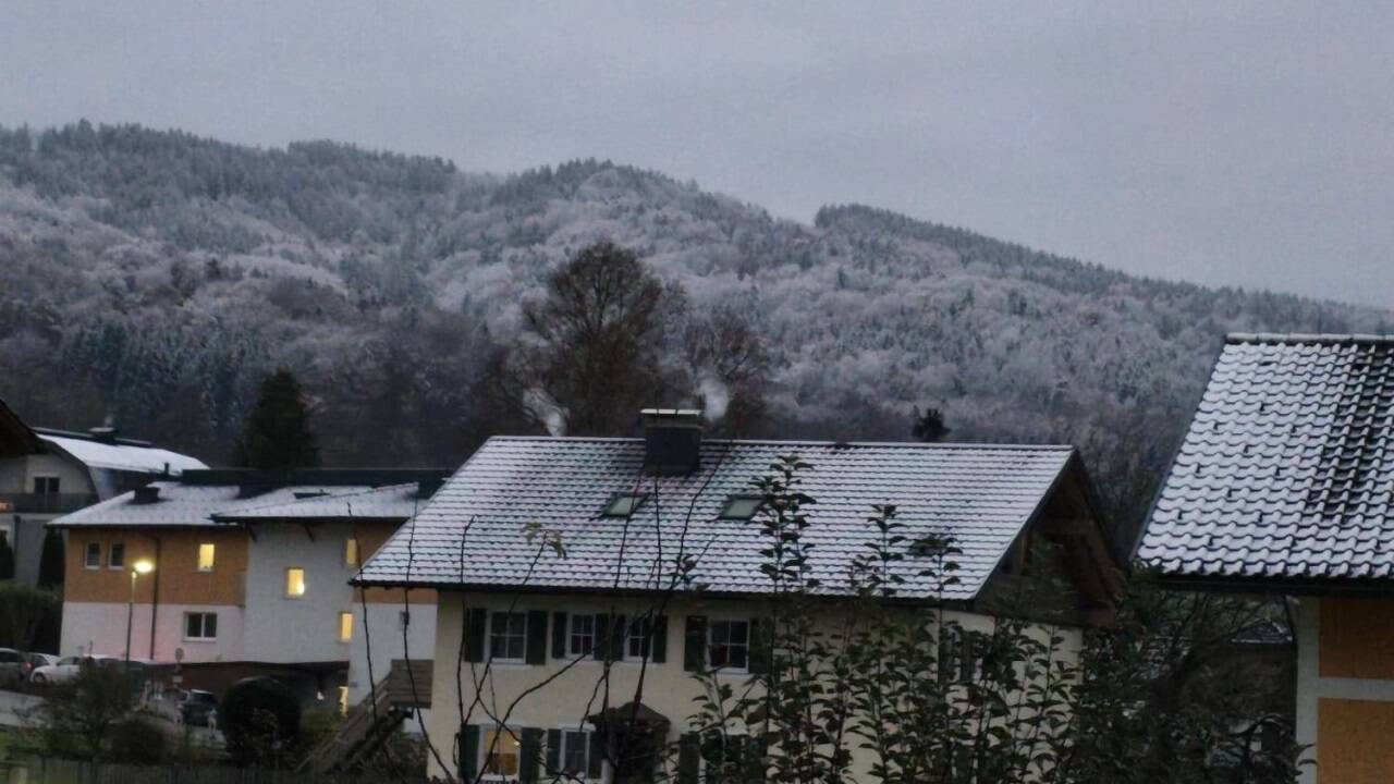 Ein erster Gruß des Winters auch in Nußdorf am Haunsberg.Ein erster Gruß des Winters auch in Nußdorf am Haunsberg. 