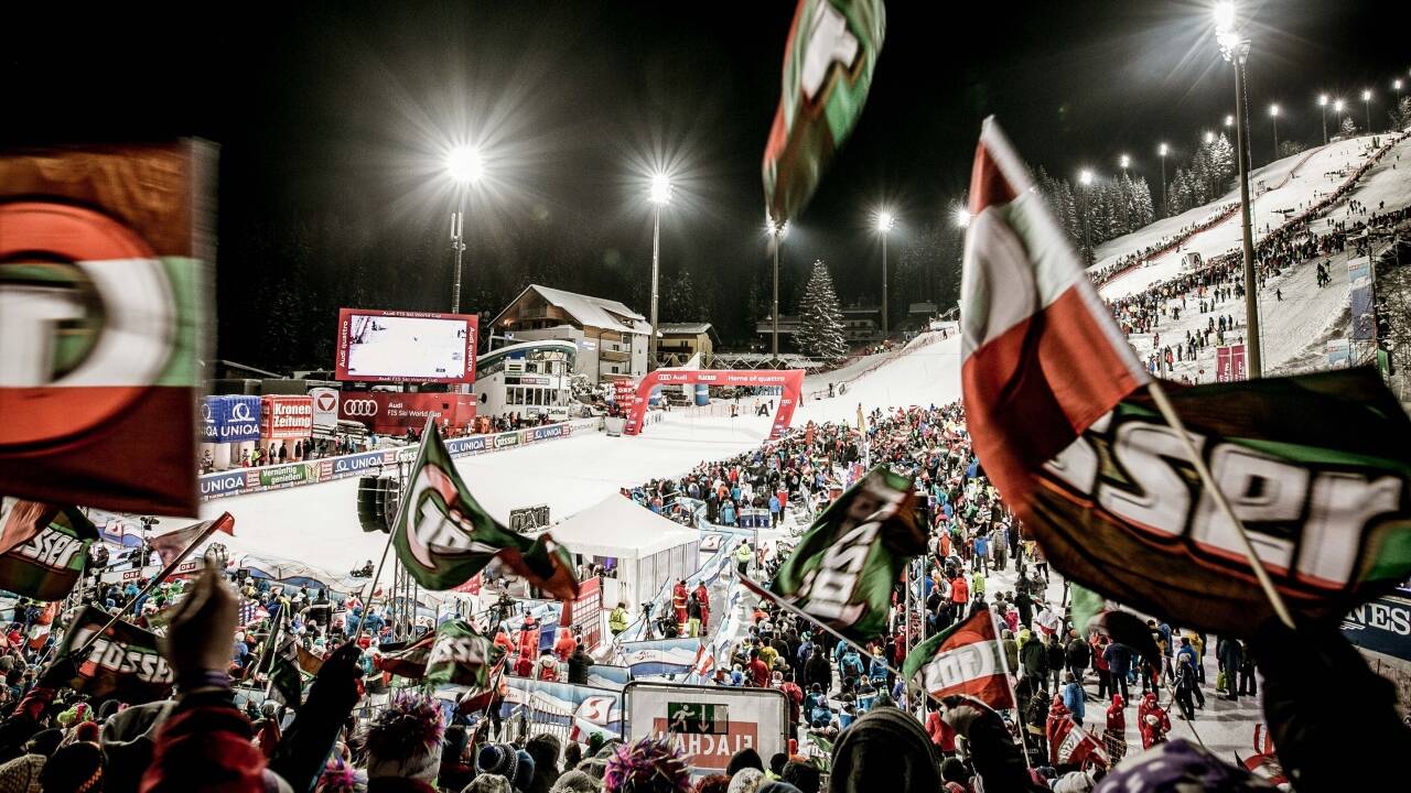 Der Nachtslalom der Damen ist der sportliche Spitzenevent im „Snow Space Salzburg“. 