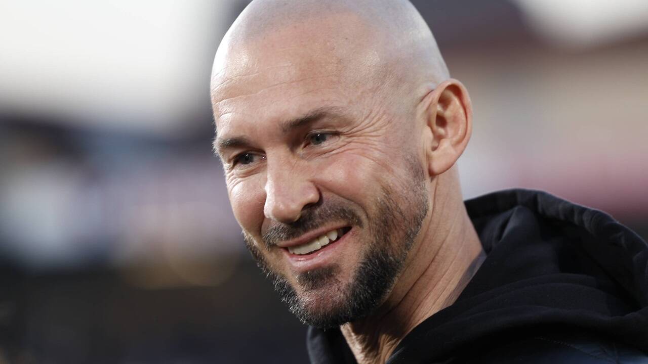 Christian Ilzer verlässt Sturm Graz. Christian Ilzer verlässt Sturm Graz.