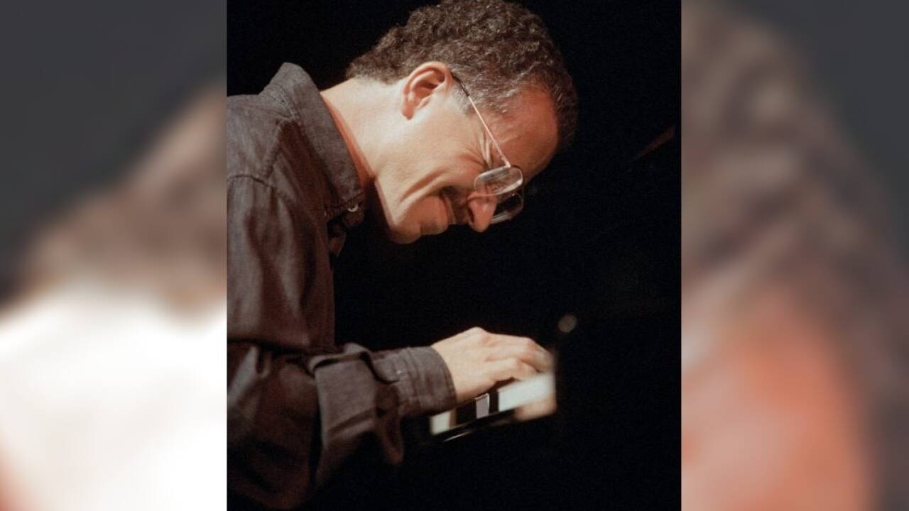 Keith Jarrett, 1990 im Konzert  Keith Jarrett, 1990 im Konzert