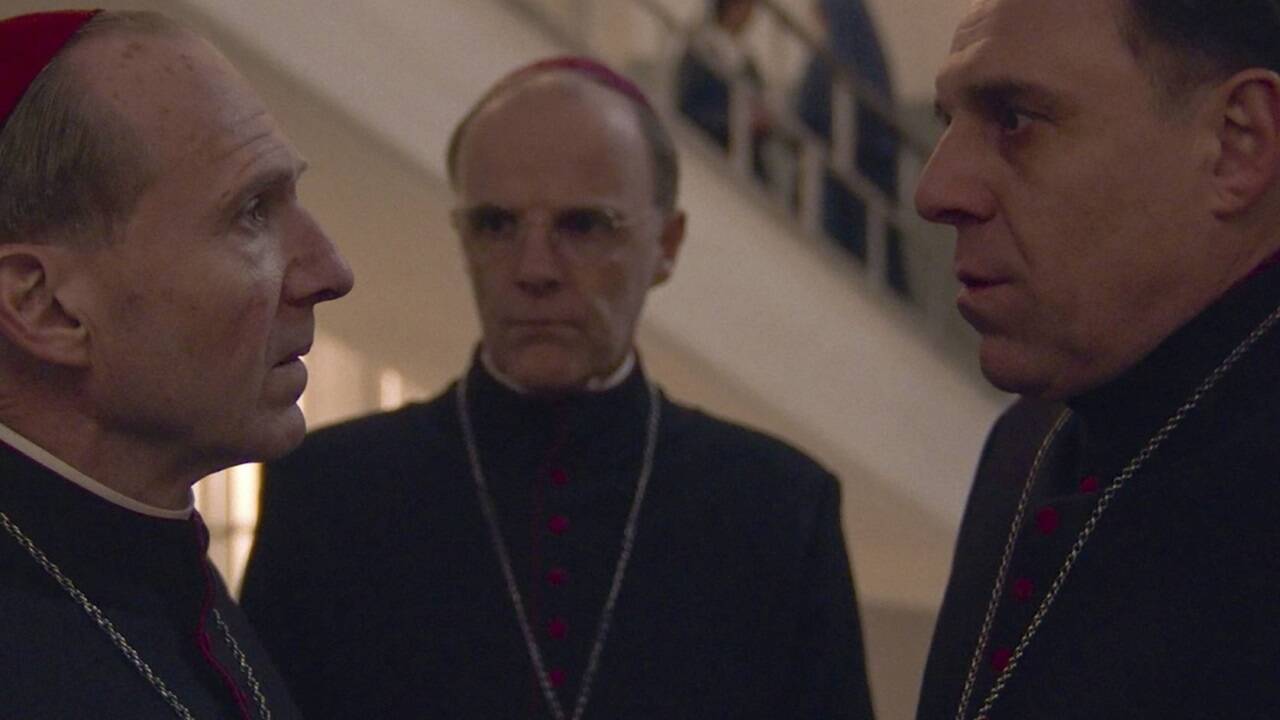 Bilder zum Film „Konklave“.  Bilder zum Film „Konklave“.