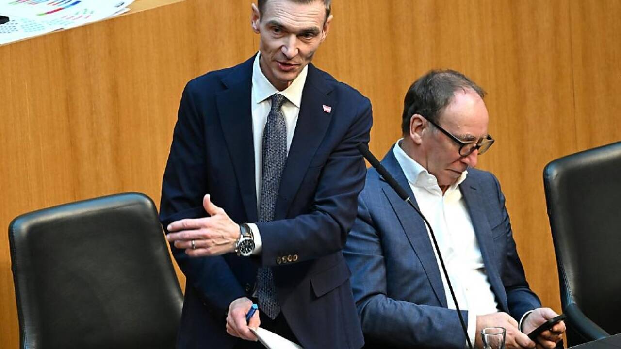 Erster Auftritt auf der Regierungsbank  Erster Auftritt auf der Regierungsbank