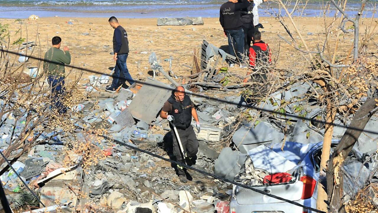Zerstörung, soweit das Auge reicht  Zerstörung, soweit das Auge reicht