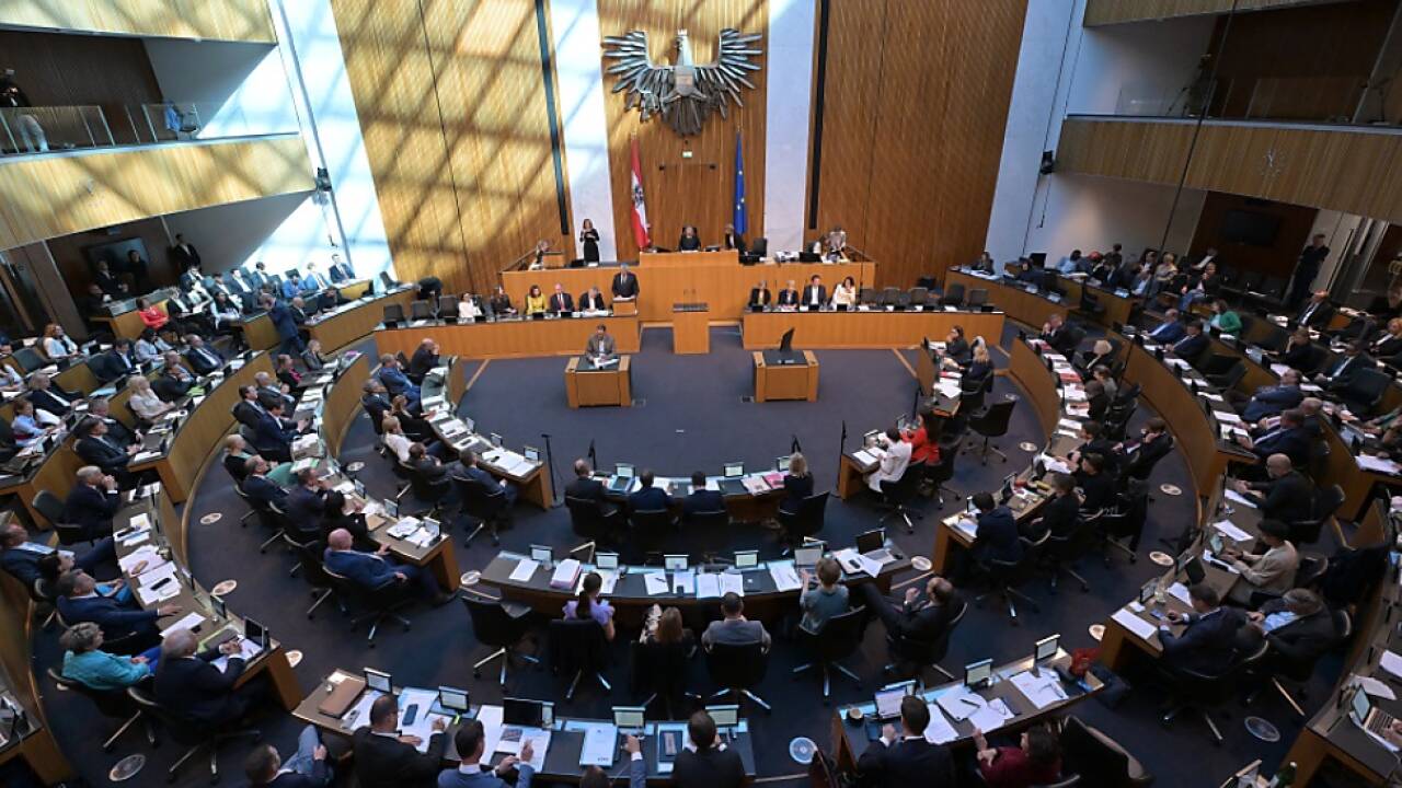 Parlamentarier feilschen um Handy-Sicherstellung 