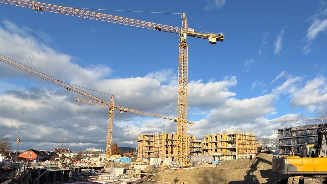 Die Baustelle am Dossenweg im Salzburger Stadtteil Gneis. 