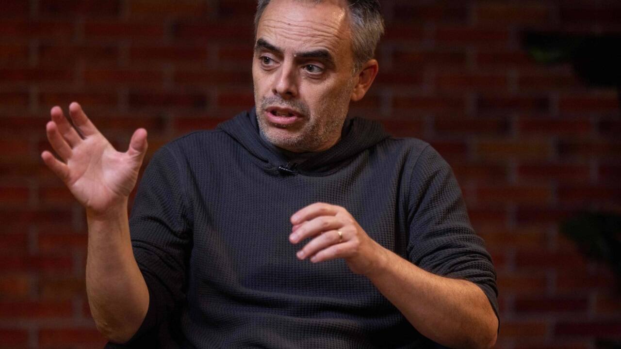 Regisseur Joel Souza reiste an.  Regisseur Joel Souza reiste an.