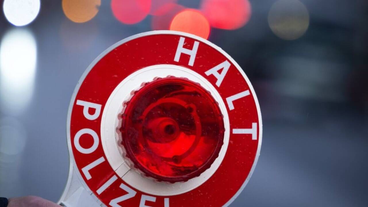 Sattelschlepper mit verschlissenen Bremsscheiben unterwegs Sattelschlepper mit verschlissenen Bremsscheiben unterwegs