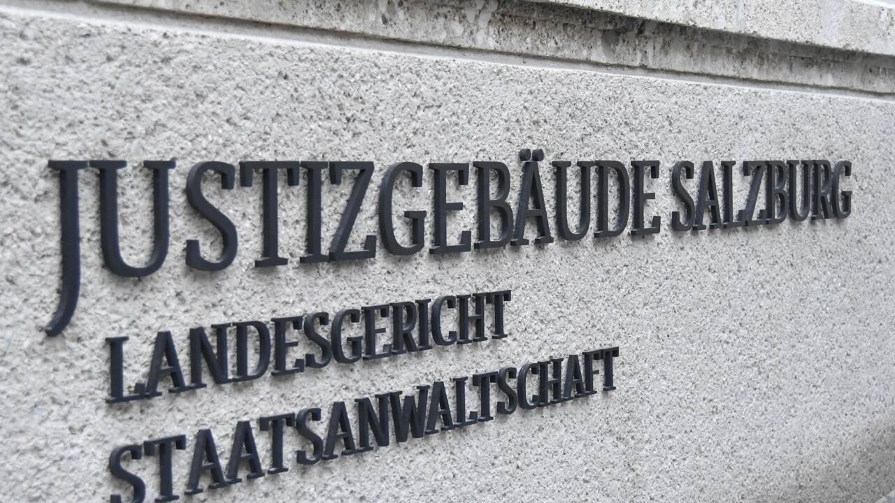 Am Donnerstag stand ein 15-jähriger Schüler vor dem Salzburger Landesgericht. Er soll IS-Inhalte verbreitet haben.  Prozess am Landesgericht Salzburg.