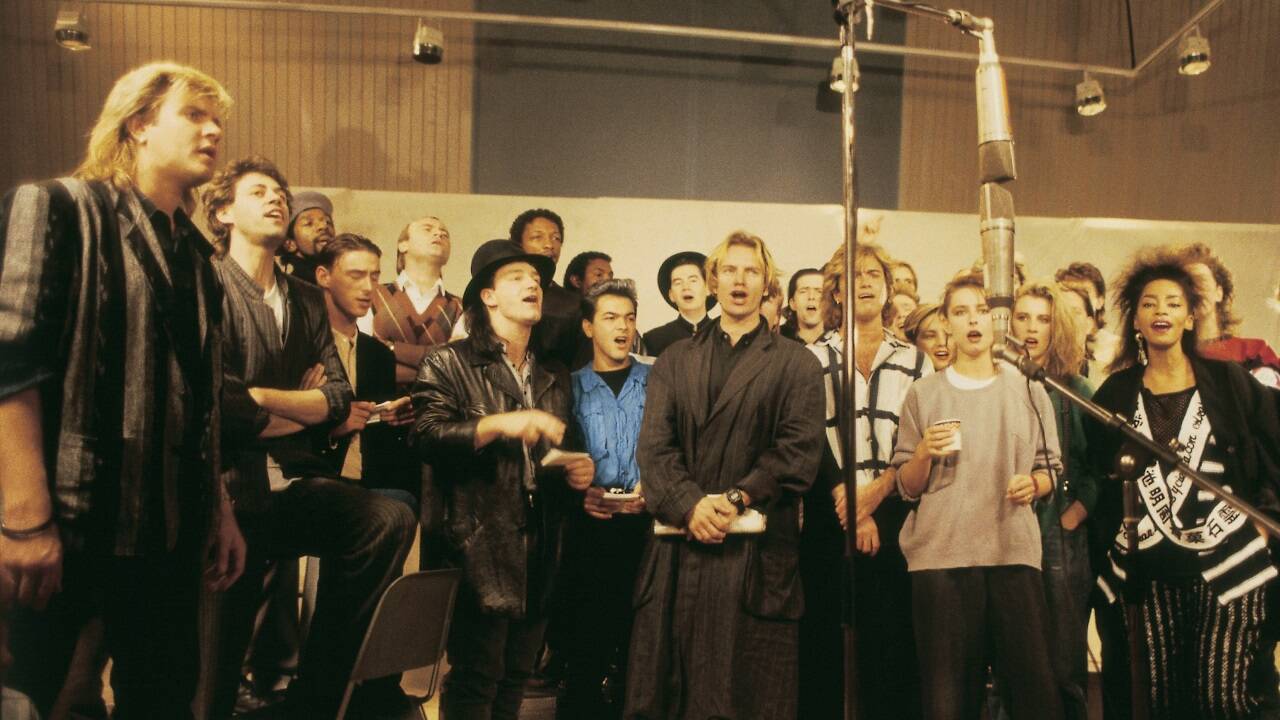 Band Aid: Britische Popstars bei der Aufnahme am 25. November 1984.  Band Aid: Britische Popstars bei der Aufnahme am 25. November 1984.