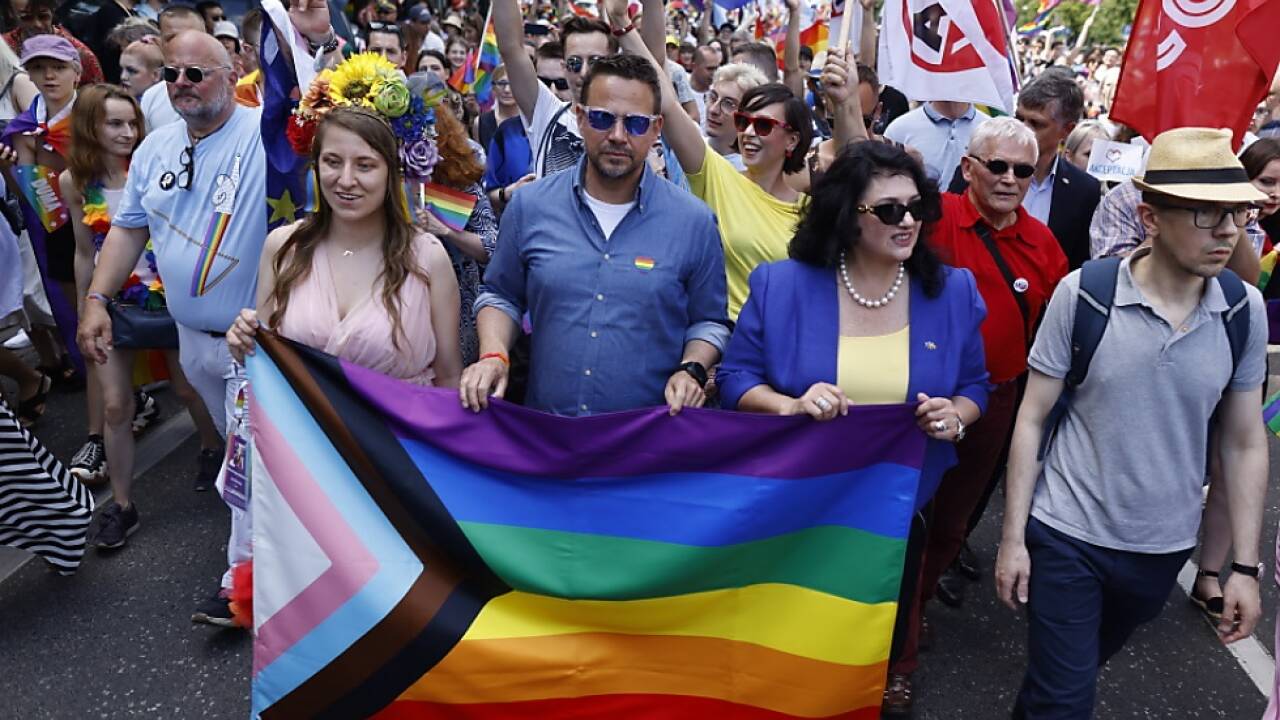 Trzaskowski bei einer Demo für die Rechte sexueller Minderheiten  Trzaskowski bei einer Demo für die Rechte sexueller Minderheiten