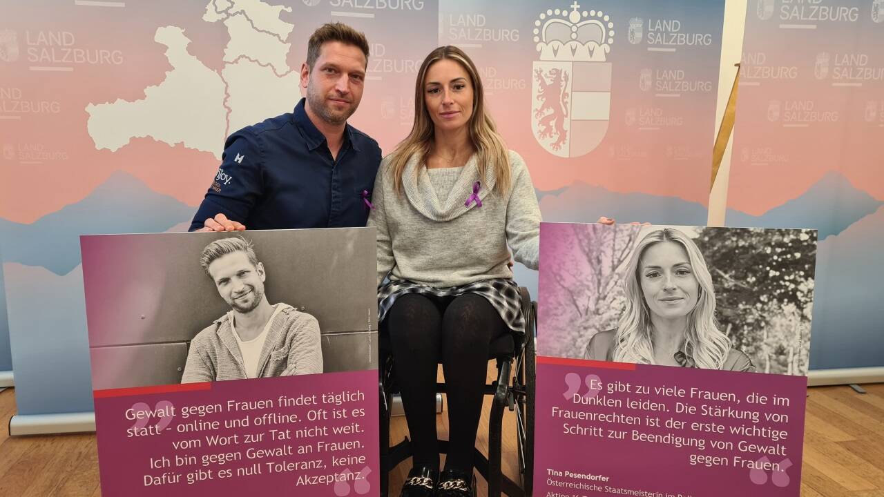 Tina Pesendorfer, Staatsmeisterin im Rollstuhltennis, und Spitzenkoch Didi Maier sind zwei der Testimonials für die Plakatkampagne des Landes Salzburg gegen Gewalt an Frauen. Tina Pesendorfer, Staatsmeisterin im Rollstuhltennis, und Spitzenkoch Didi Maier sind zwei der Testimonials für die Plakatkampagne des Landes Salzburg gegen Gewalt an Frauen.
