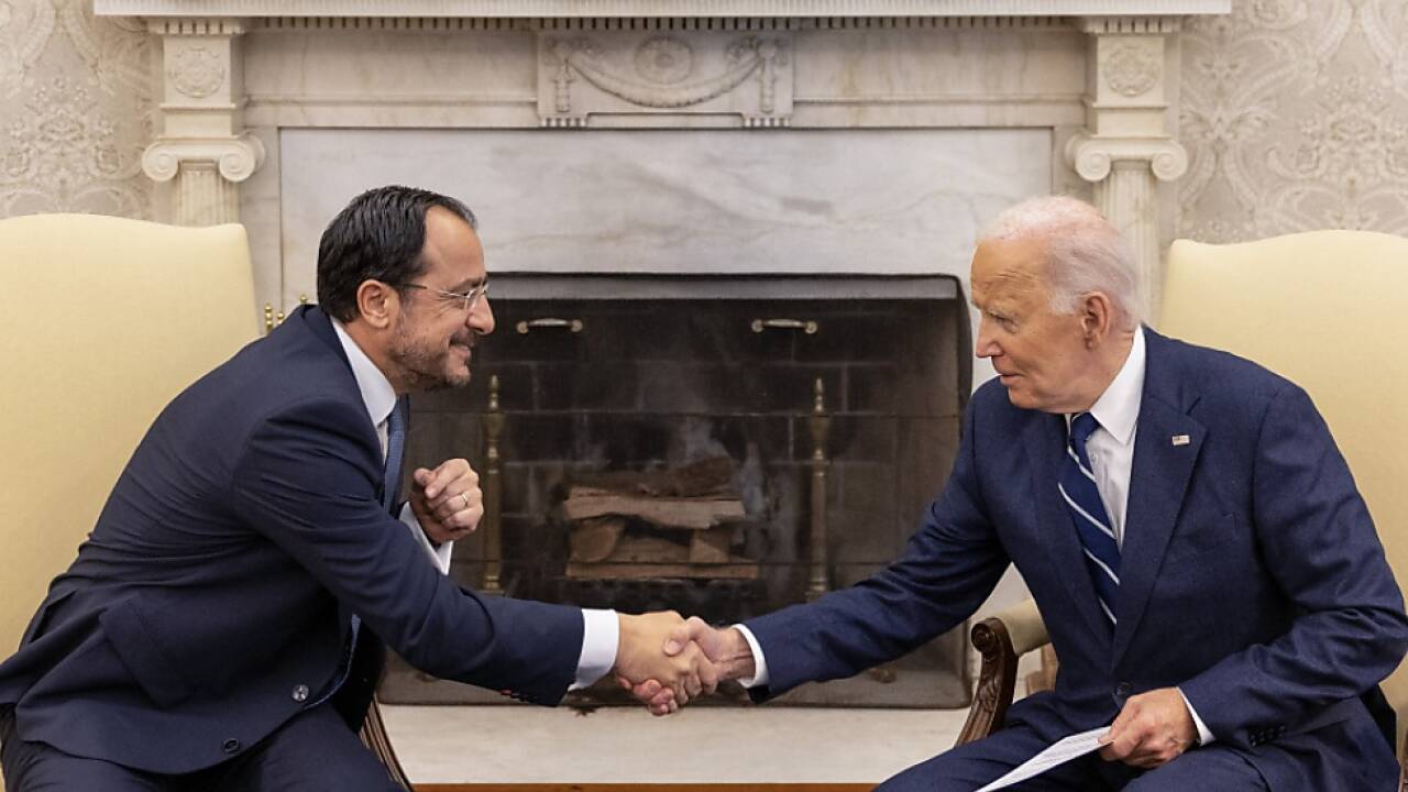 Präsident Nikos Christodoulides im Oktober bei US-Präsident Joe Biden  Präsident Nikos Christodoulides im Oktober bei US-Präsident Joe Biden