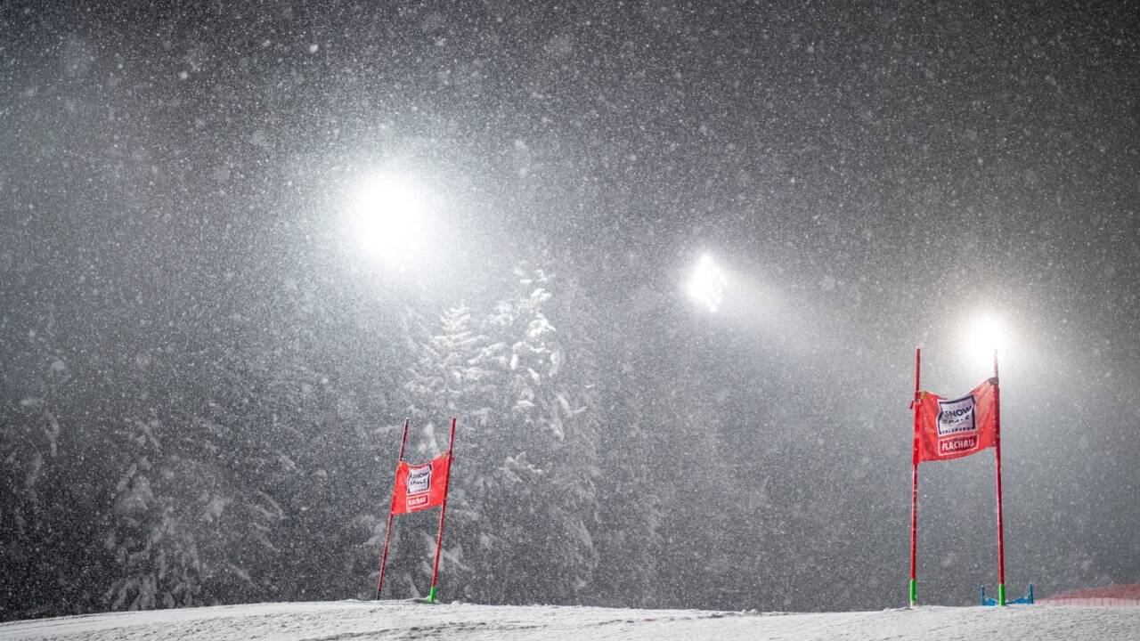 Vorerst muss Flachau noch auf sein zweites Damen-Weltcup-Rennen warten. 