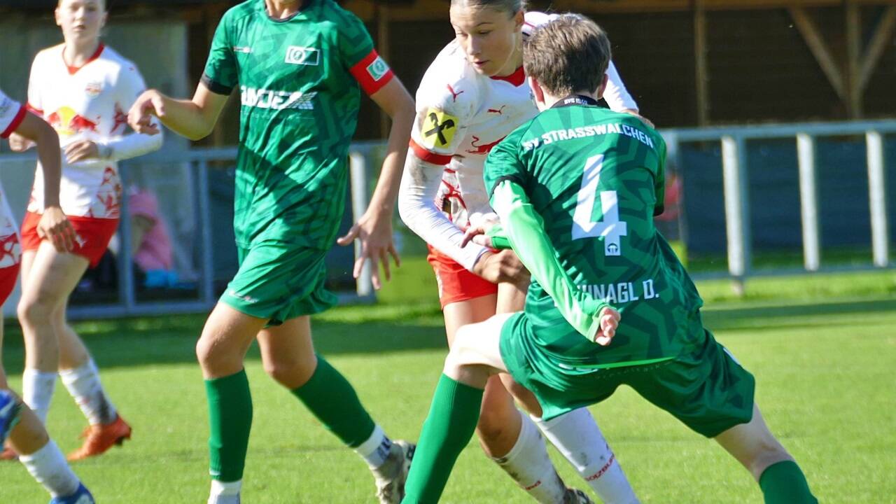 Maya Lampl, Goalgetterin des Red-Bull-U16-Teams.   Maya Lampl, Goalgetterin des Red-Bull-U16-Teams.