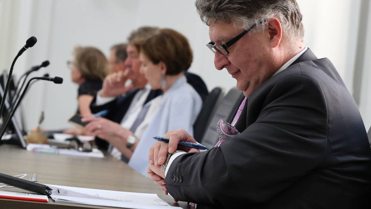 Landesrechnungshof-Direktor Ludwig Hillinger (hier im Archivbild im Landtag) und seine Prüfer nahmen die Gebarung des Gemeindeausgleichsfonds unter die Lupe. 