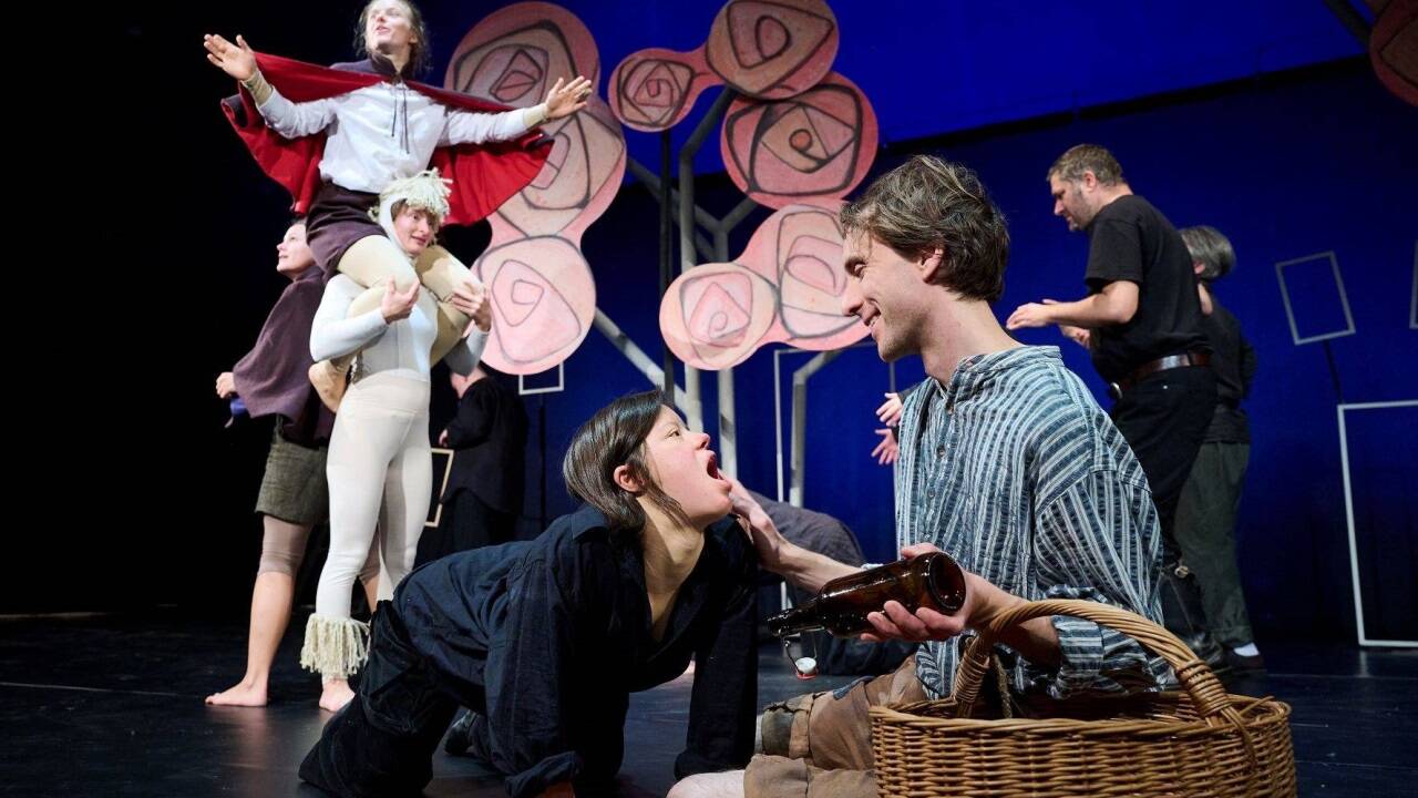 Bilder zur inklusiven Produktion „Mio, mein Mio“ des Theaters ecce. 
