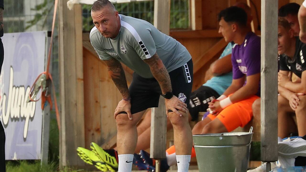 Austria-Trainer Christian Schaider will im Winter zwei namhafte Kicker zum Westliga-Titelkandidaten losten.  
