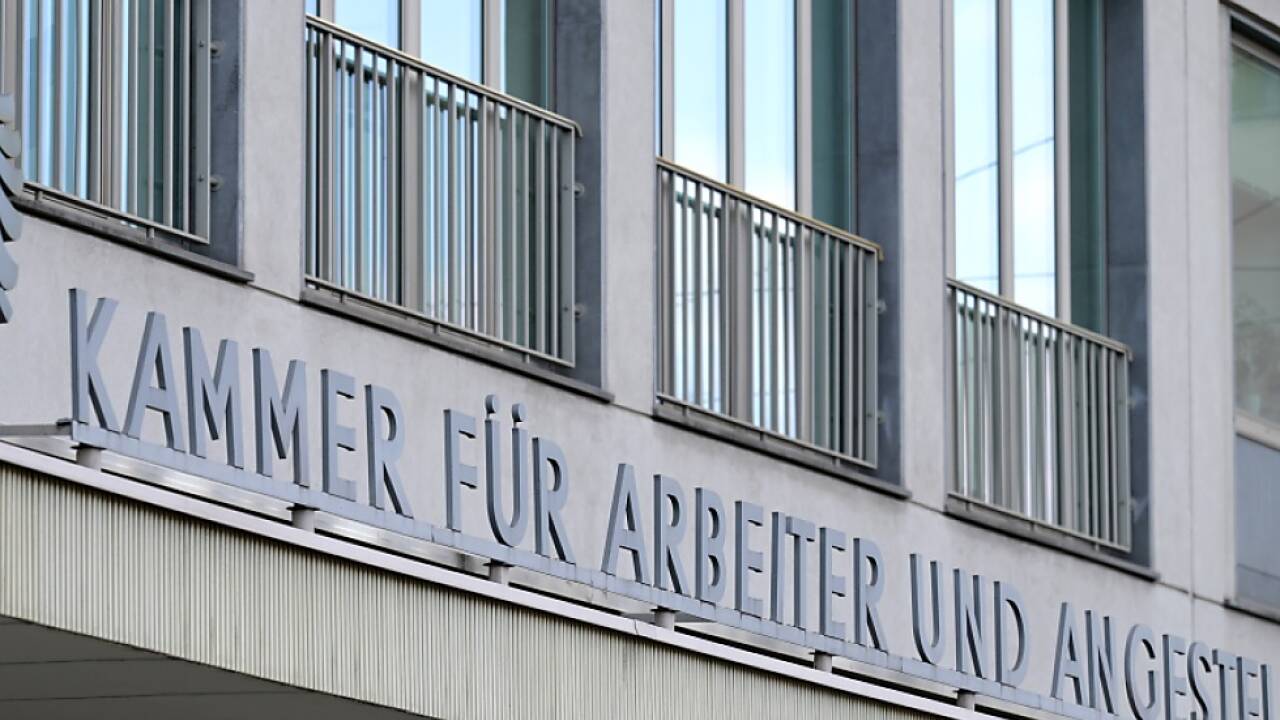 AK-Bürokratieabbau-Kritik warnt vor einhergehendem Demokratieabbau 