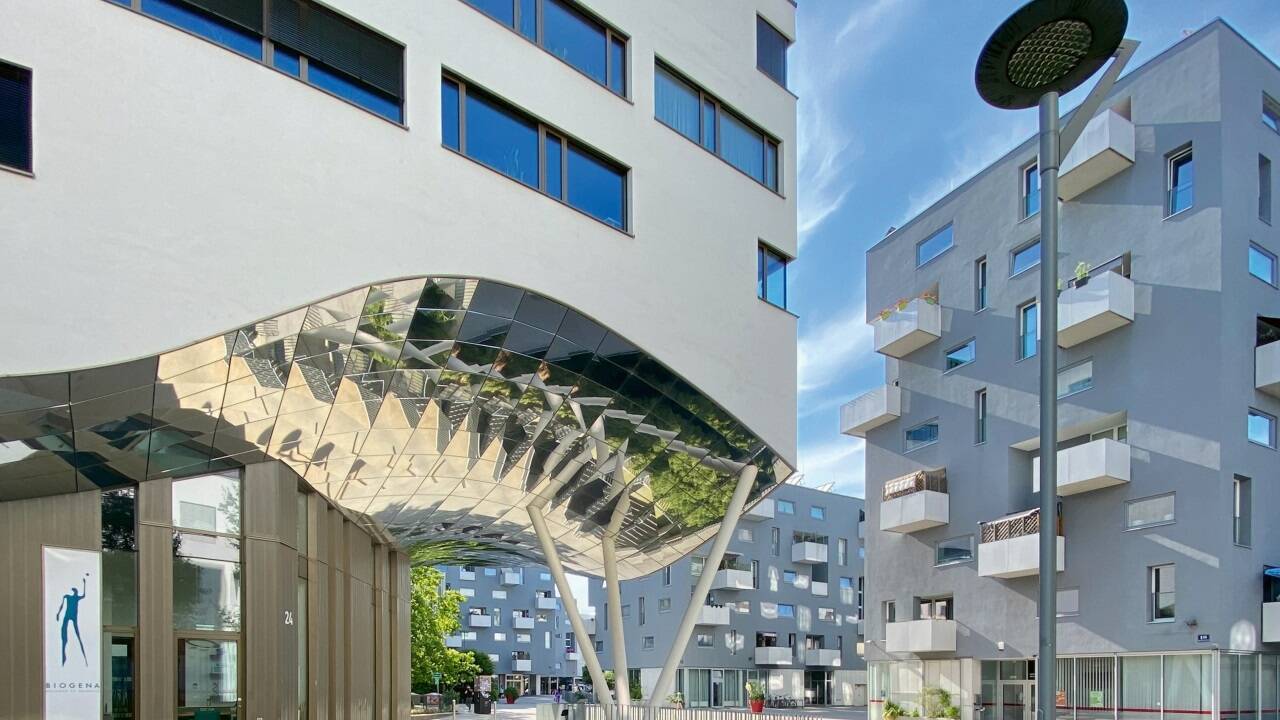 Das Stadtwerk in Lehen ist Teil der insgesamt 150 Bauten und Ensembles, die der Architekturführer umfasst.  Das Stadtwerk in Lehen ist Teil der insgesamt 150 Bauten und Ensembles, die der Architekturführer umfasst.
