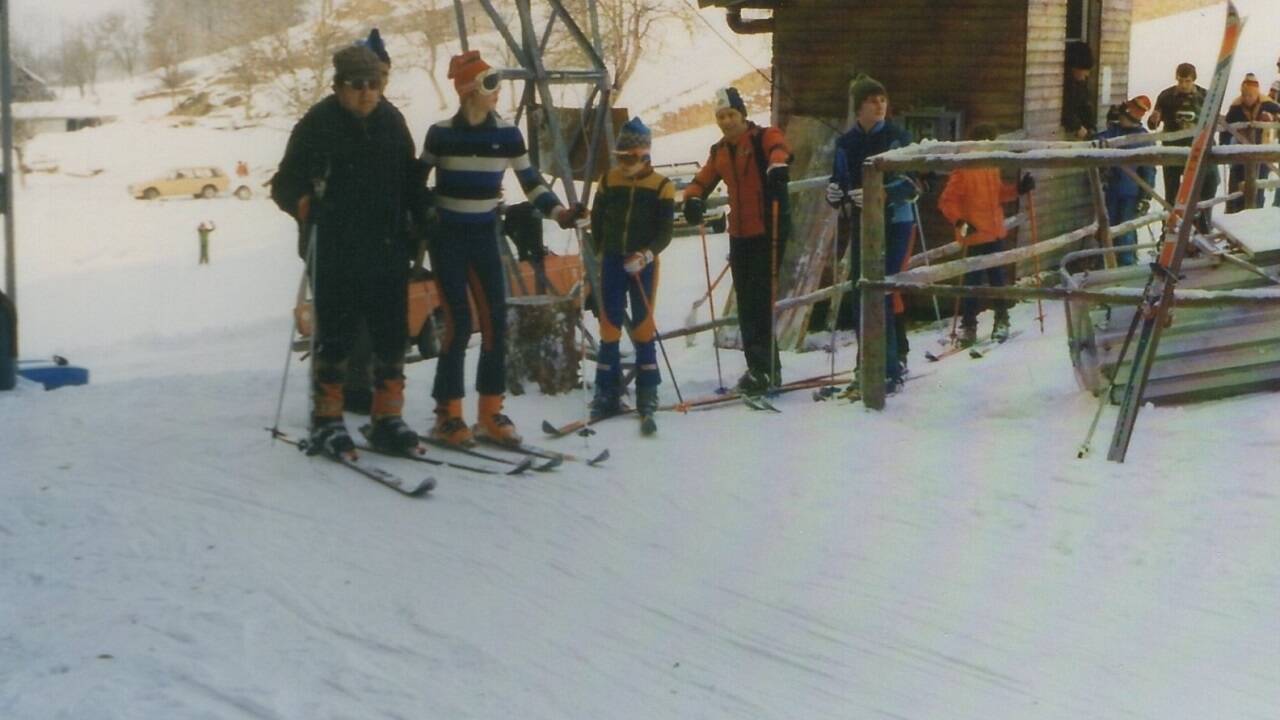 Ein Bild vom Skilift Kletezelberg.  Ein Bild vom Skilift Kletezelberg.