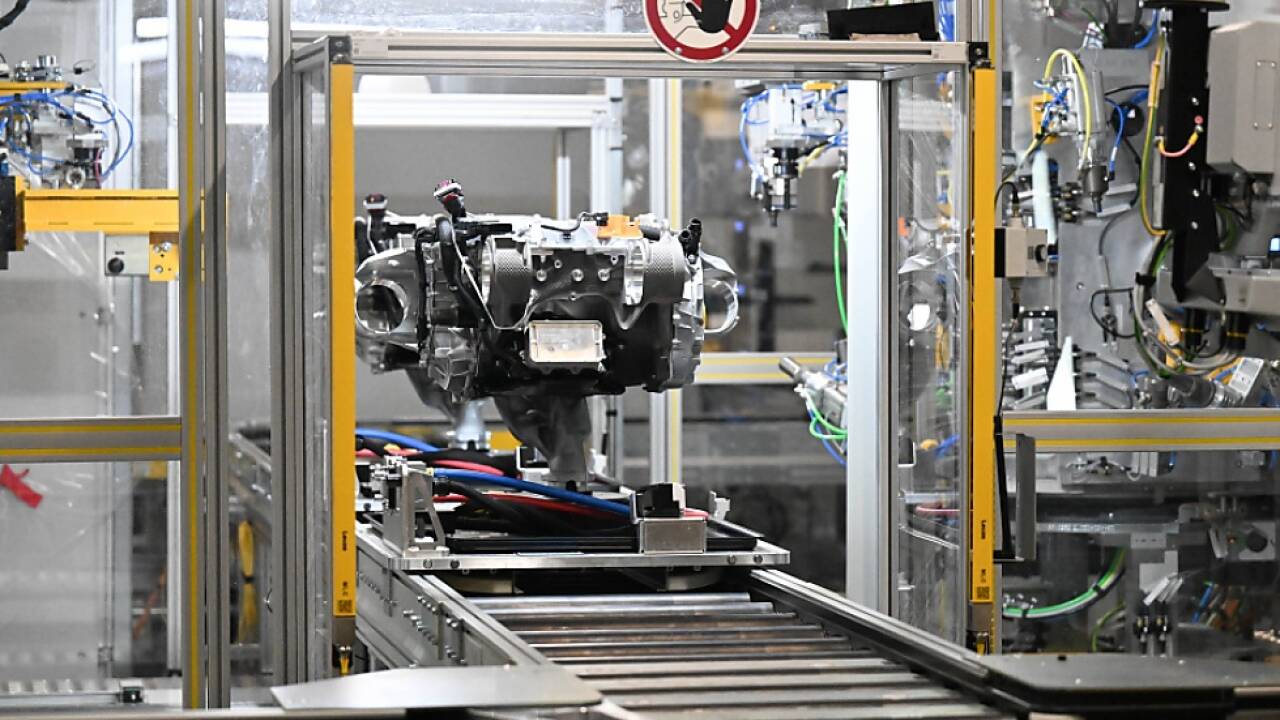 Die heimische Industrie schwächelt massiv 