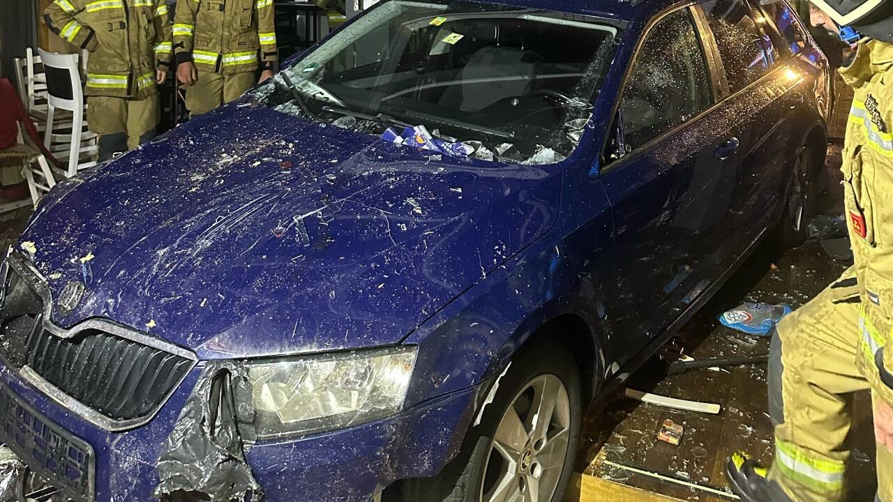 Am 25. August soll der Angeklagte mit seinem Auto in die Pizzeria gekracht sein. 