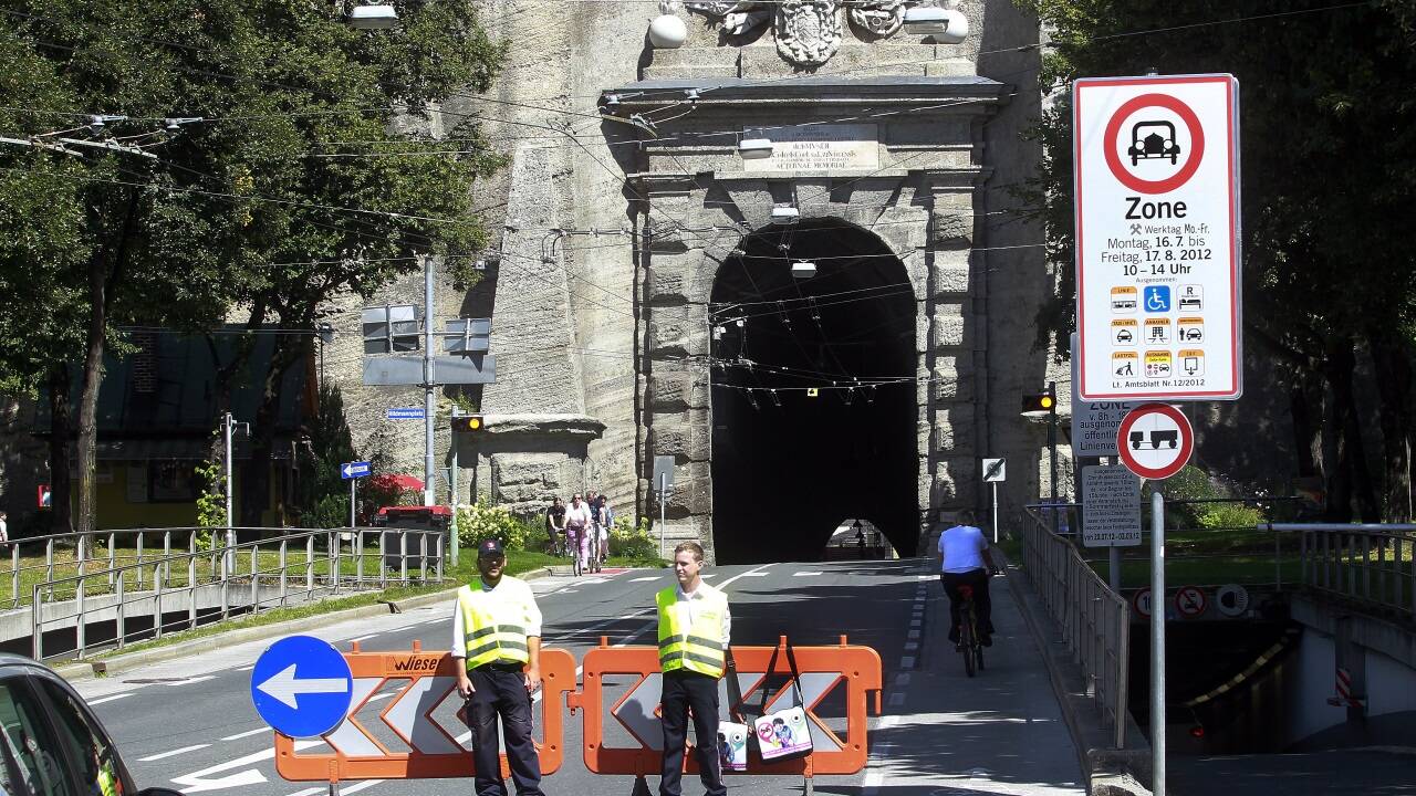Durch die Festspielbaustelle wird das Neutor ab 2026 für den Durchzugsverkehr komplett gesperrt.  