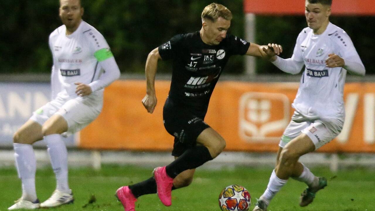 Simon Ernemann (links) spielt seit Jahren in der Salzburger Liga und Regionalliga West. 