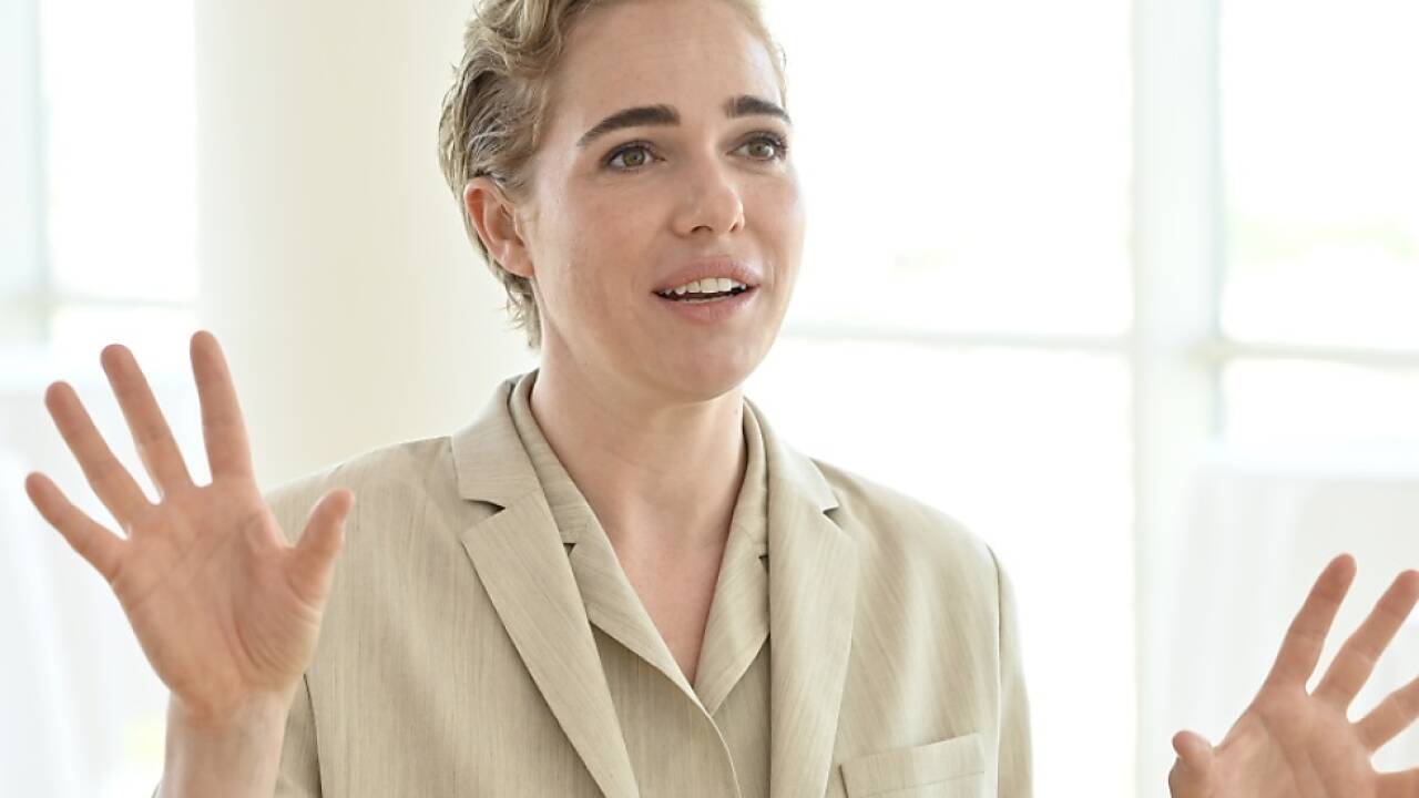 Verena Altenberger verkörperte 'Wonder Woman' Anna Magdalena Bach 