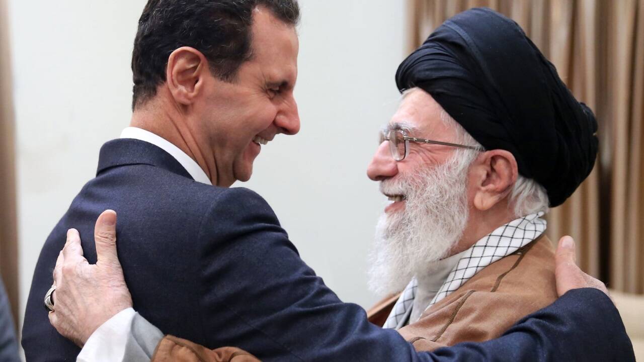 Als für den Iran im Verhältnis mit Syrien noch alles eitel Wonne war: Präsident Assad mit Ajatollah Ali Khamenei.   Als für den Iran im Verhältnis mit Syrien noch alles eitel Wonne war: Präsident Assad mit Ajatollah Ali Khamenei.