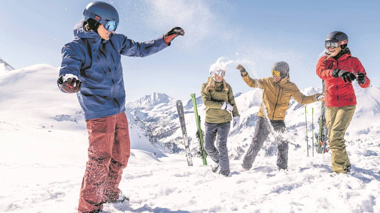 Skifahren ist nach wie vor der Hauptgrund für den Winterurlaub. Zusehends entdecken die Gäste jedoch auch diverse Abenteuer abseits der Piste.   Skifahren ist nach wie vor der Hauptgrund für den Winterurlaub. Zusehends entdecken die Gäste jedoch auch diverse Abenteuer abseits der Piste.