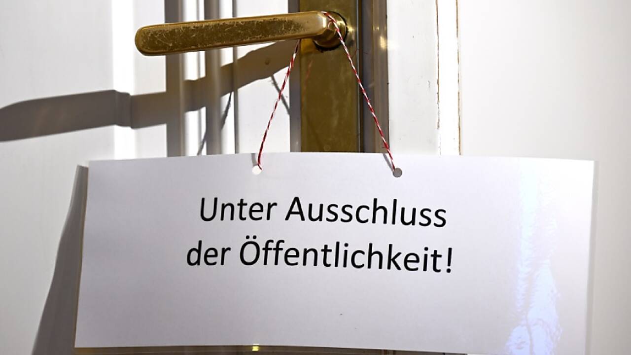 Verhandlung fand teilweise unter Ausschluss der Öffentlichkeit statt  Verhandlung fand teilweise unter Ausschluss der Öffentlichkeit statt