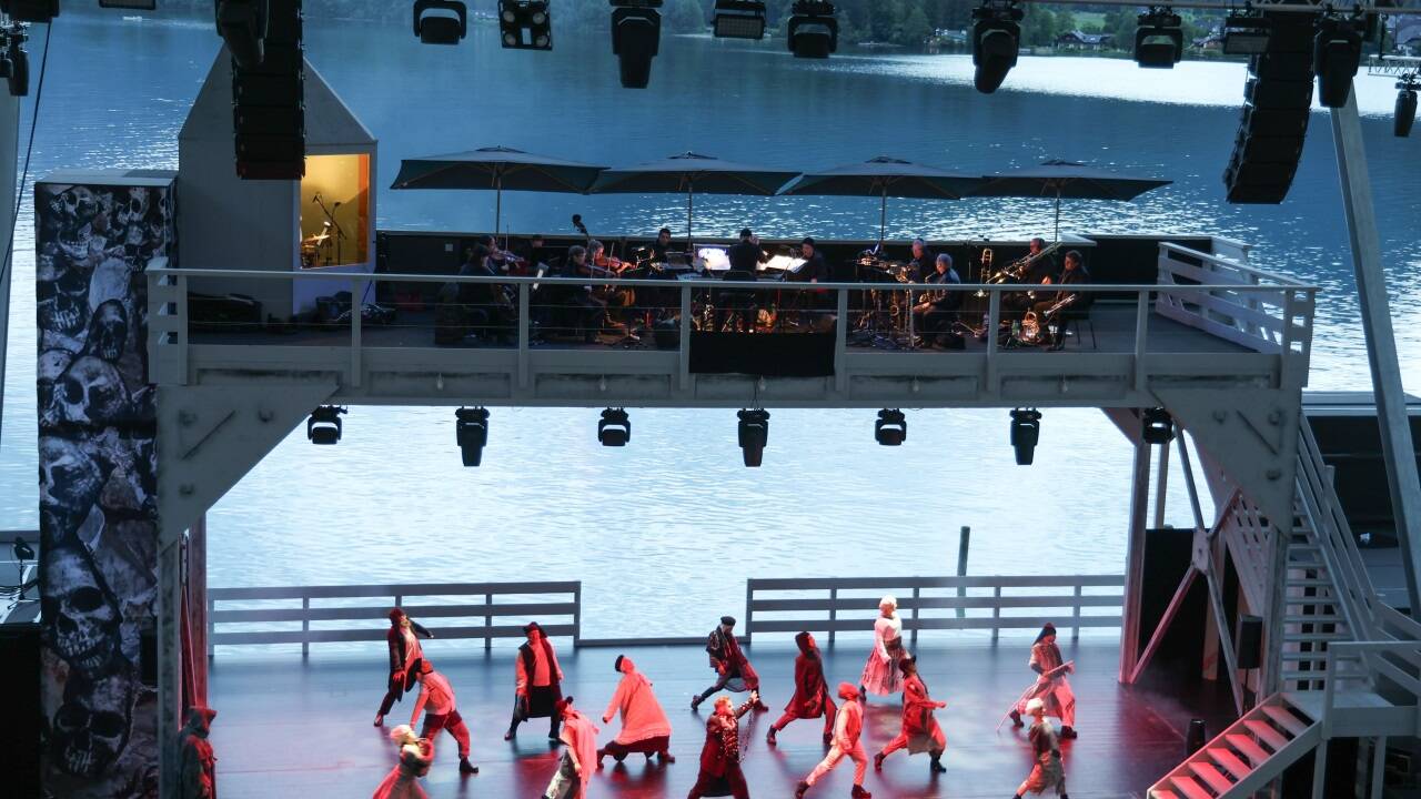 Mit Seebühne und Musical wurde das 1100-Jahr-Jubiläum des heiligen Wolfgang gefeiert.  