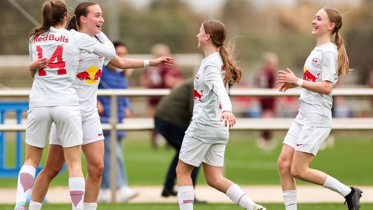 Jubelszenen im Red-Bull-Trikot gibt es ab Sommer 2025 auch in der höchsten Spielklasse.  