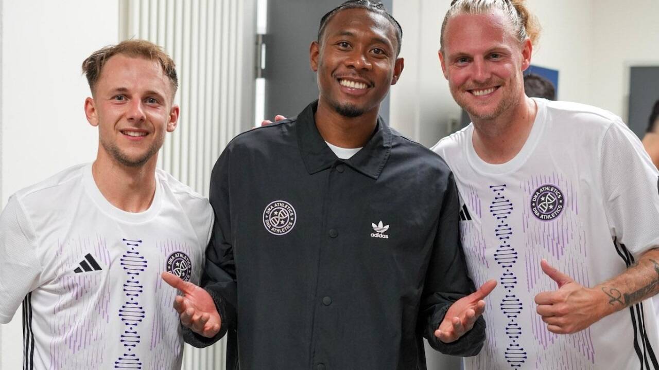 Christopher Bachleitner (l.) und Stefan Federer (r.) spielen in der Icon League für das Team von ÖFB-Star David Alaba. Christopher Bachleitner (l.) und Stefan Federer (r.) spielen in der Icon League für das Team von ÖFB-Star David Alaba.
